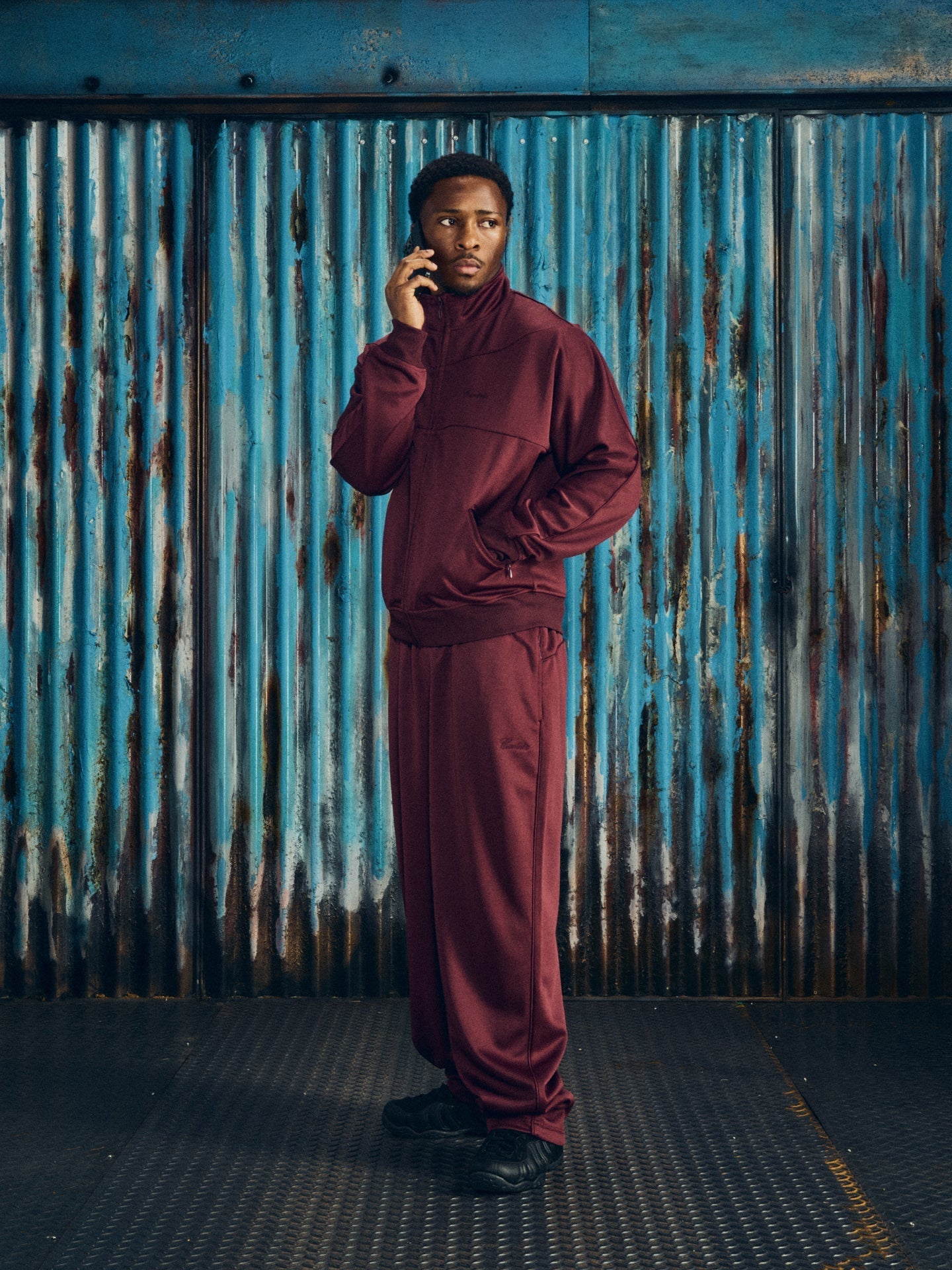 Corteiz Red Poly Tricot Speciale Track Jacket, Burgundy, close-up of ribbed cuffs and YKK zipper