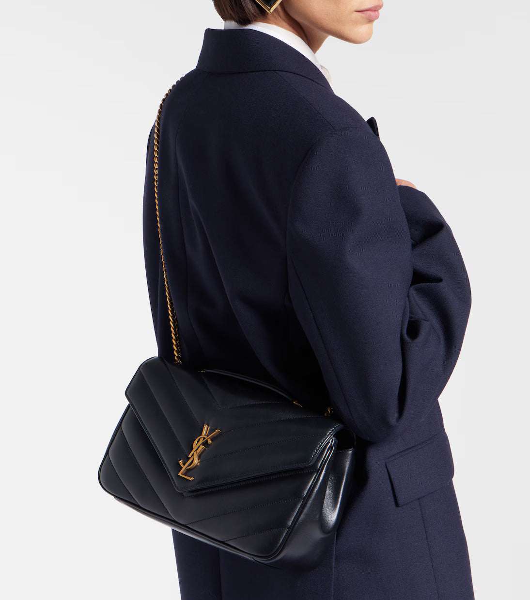 Saint Laurent Loulou Medium bag in Black - additional angle