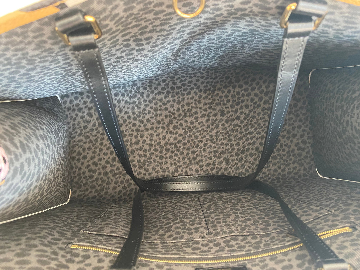 Louis Vuitton OnTheGo GM Wild At Heart Arizona Beige Monogram Canvas Tote M45814