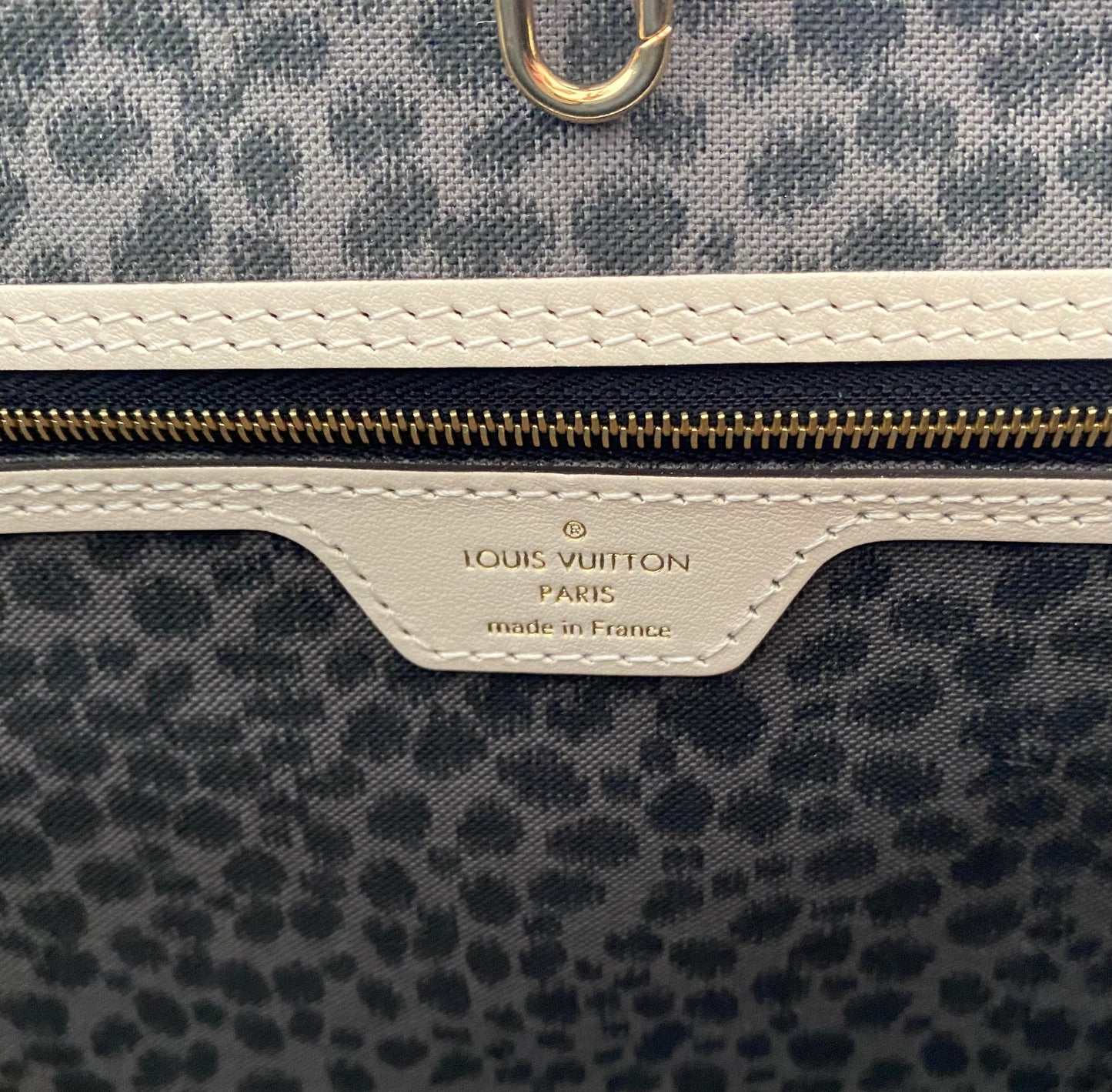 Louis Vuitton Neverfull MM Wild At Heart Monogram Canvas Tote M45819 Cream