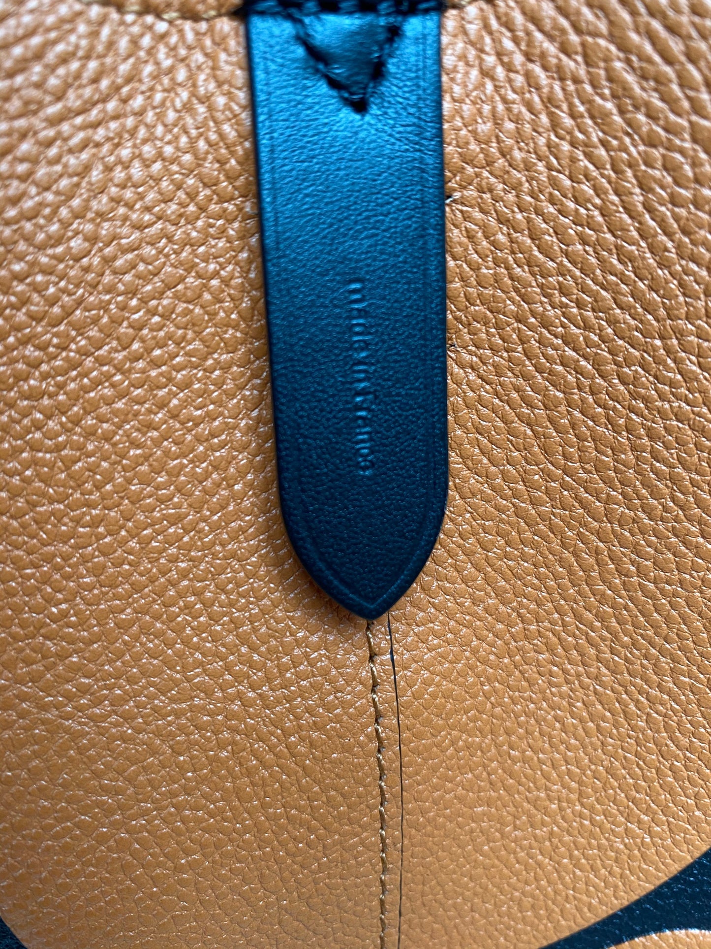 Louis Vuitton LV Crafty NeoNoe MM Caramel Embossed Leather M56888