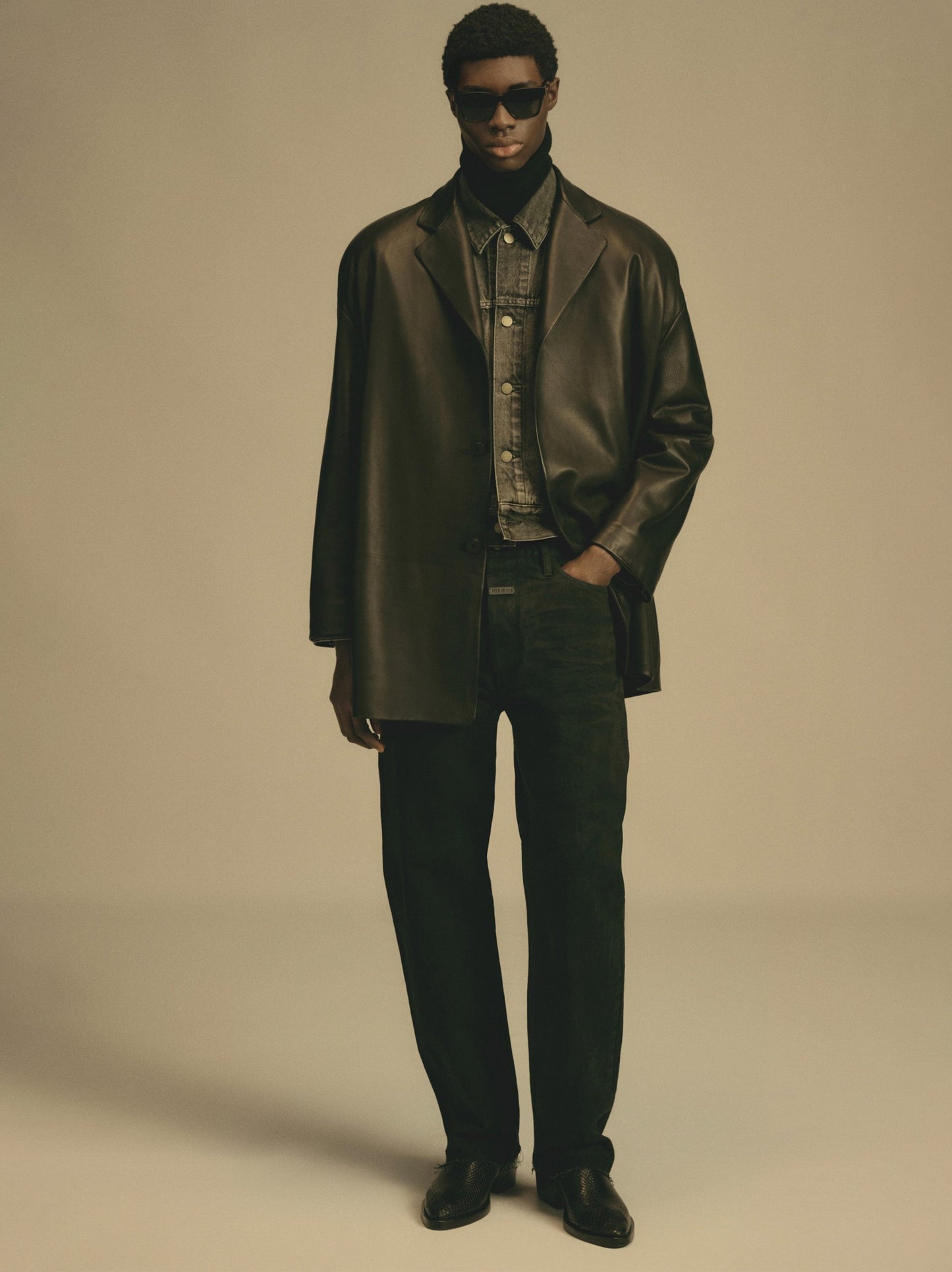 Fear of God Denim Trucker Jacket – Worn Black, Men's Cropped Fit