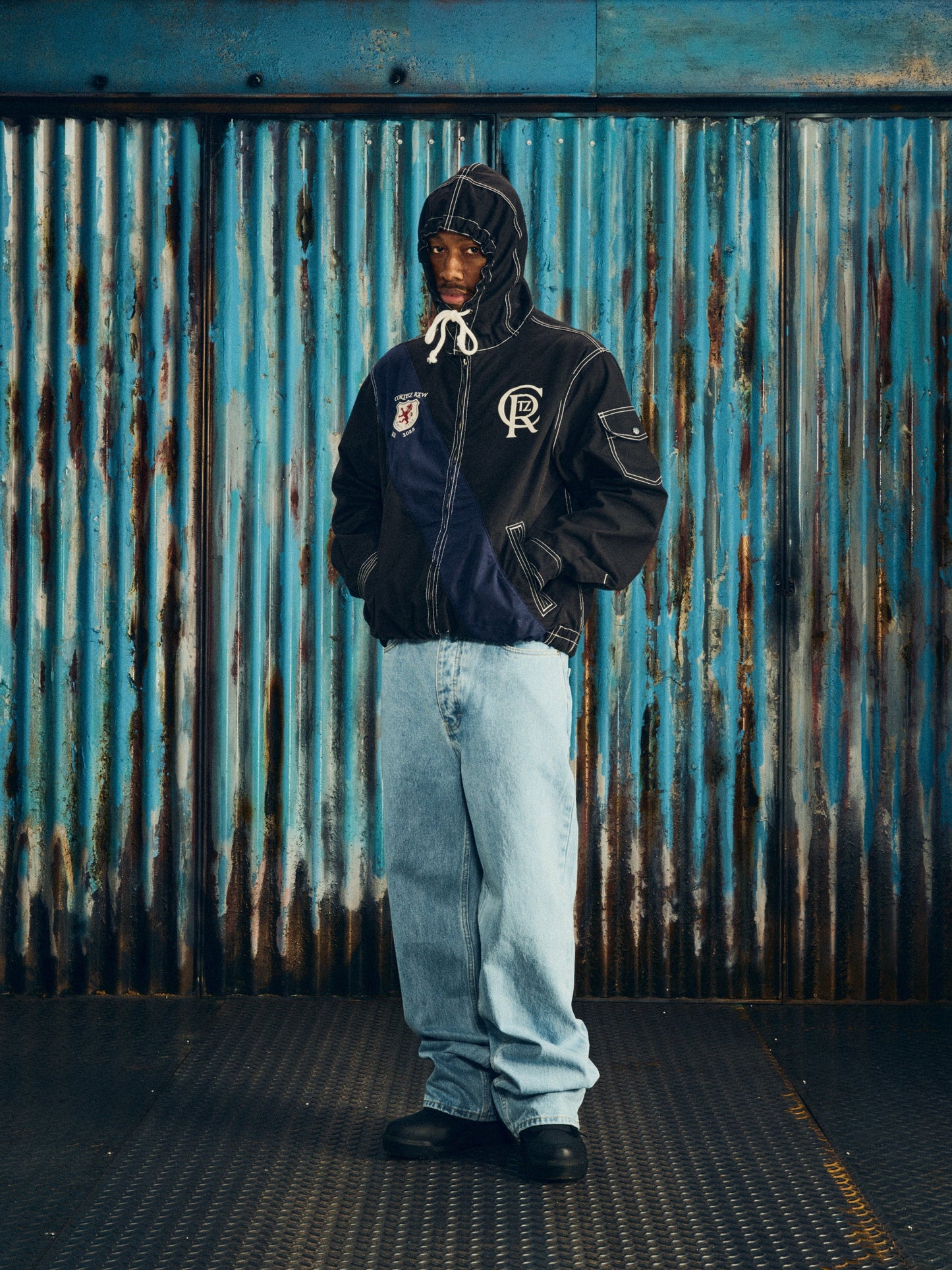 Corteiz Shield Crest Twill Jacket - Black