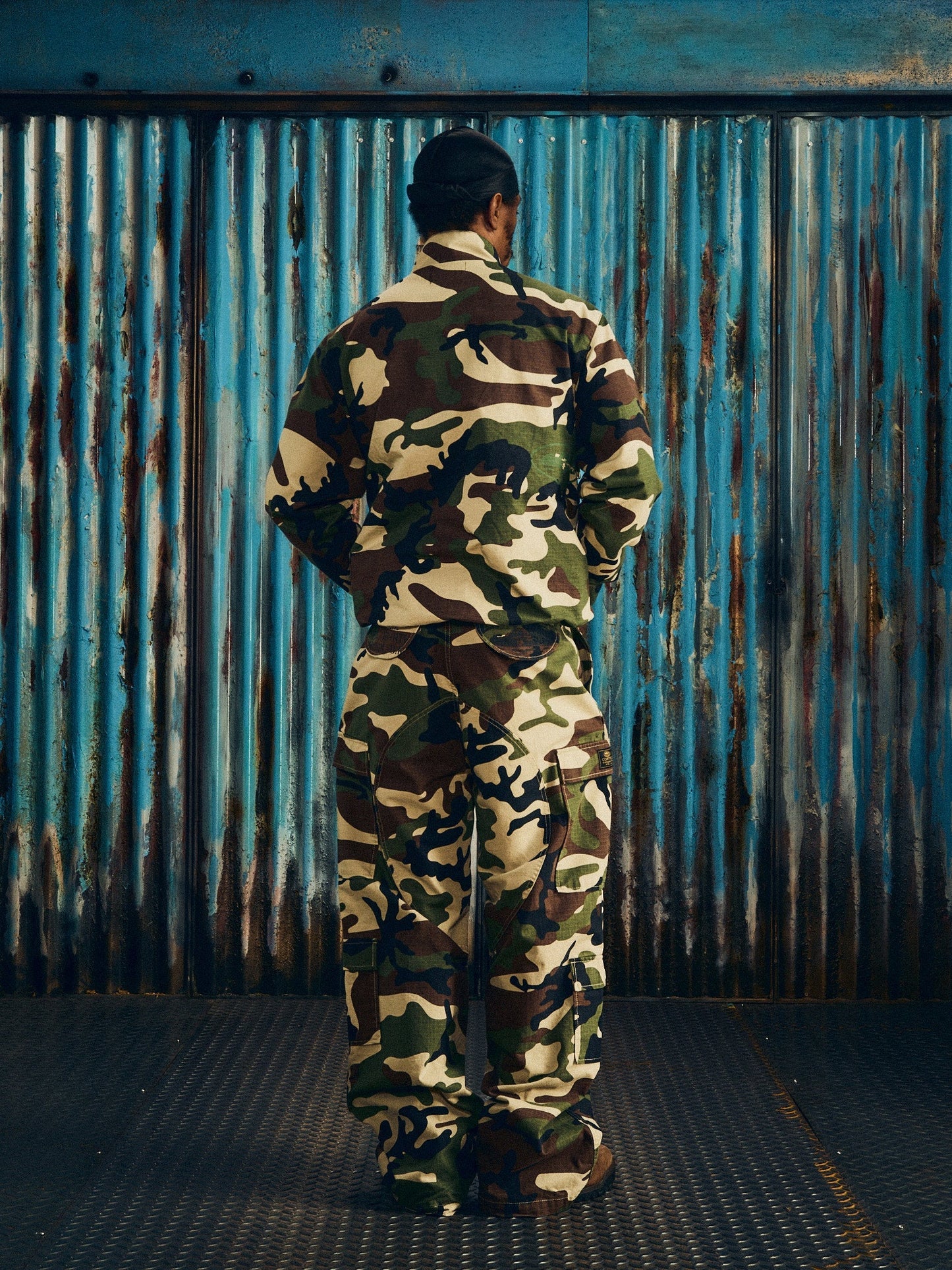 Corteiz Green Cotton Ripstop Guerillaz Field Jacket, Woodland Camo, close-up of YKK zip with snap closure