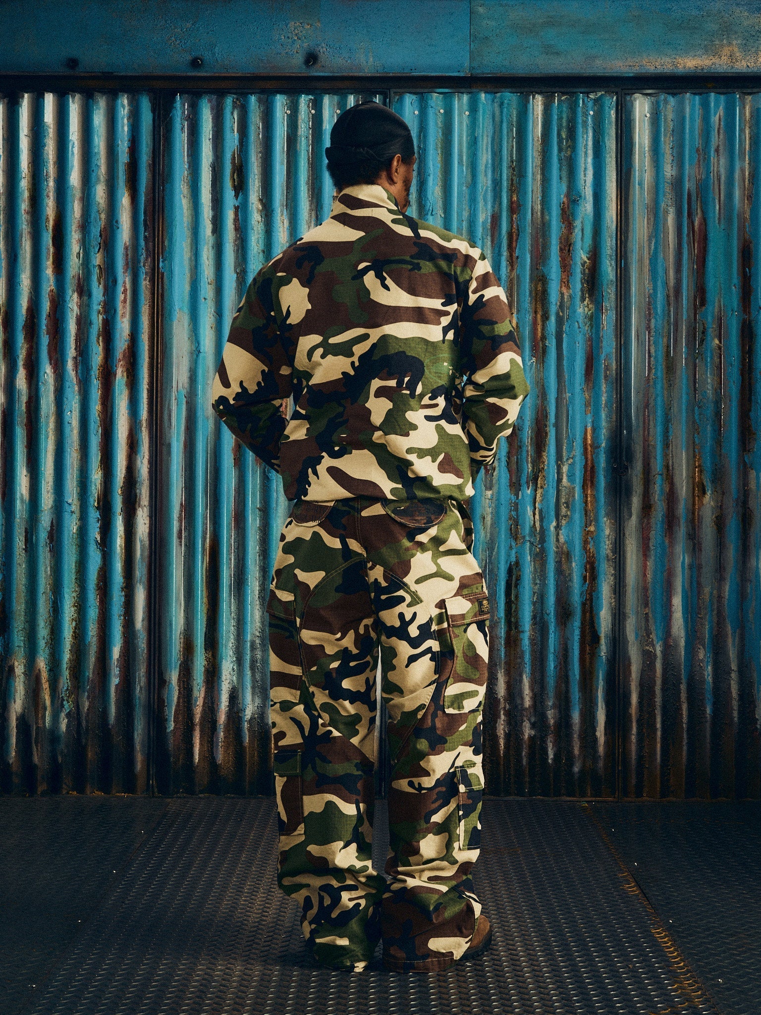 Corteiz Green Cotton Ripstop Guerillaz Field Jacket, Woodland Camo, close-up of YKK zip with snap closure