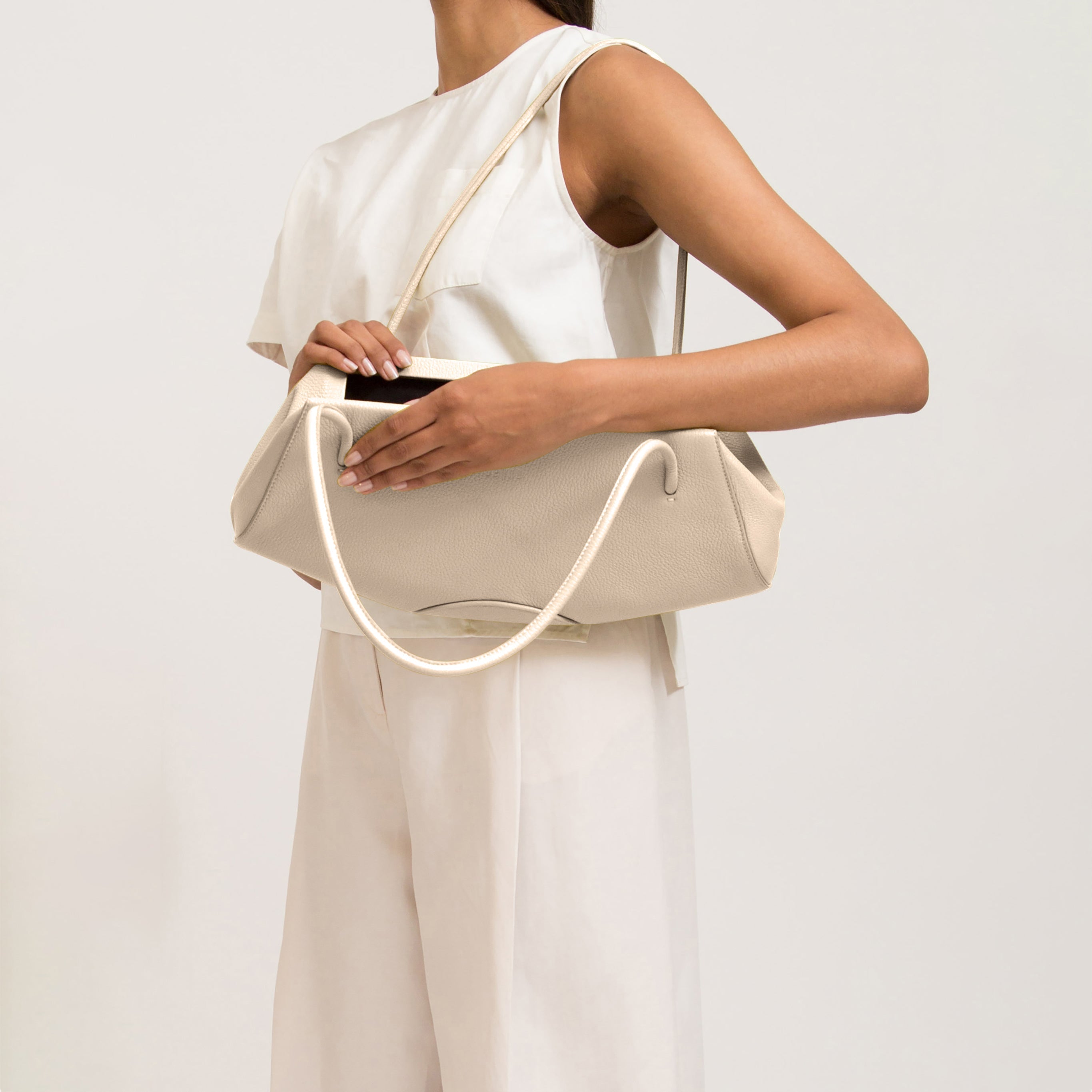 Bag It Elizabeth Pebbled Leather Baguette Bag – Bone