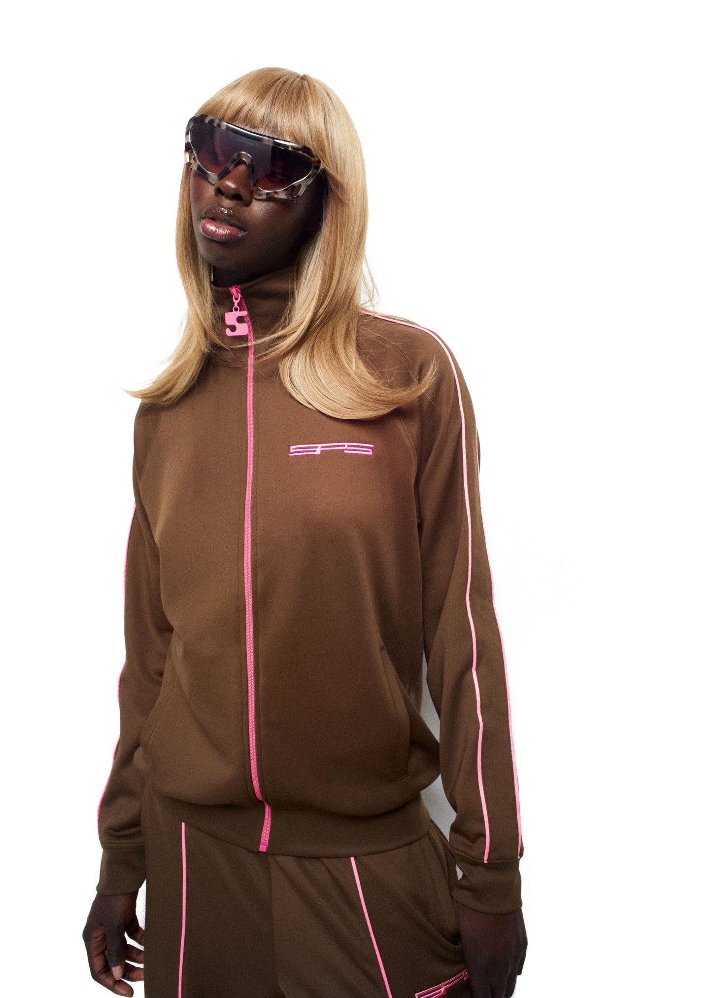 Detail view of ribbed collar on SP5DER G550 Jacket in Brown