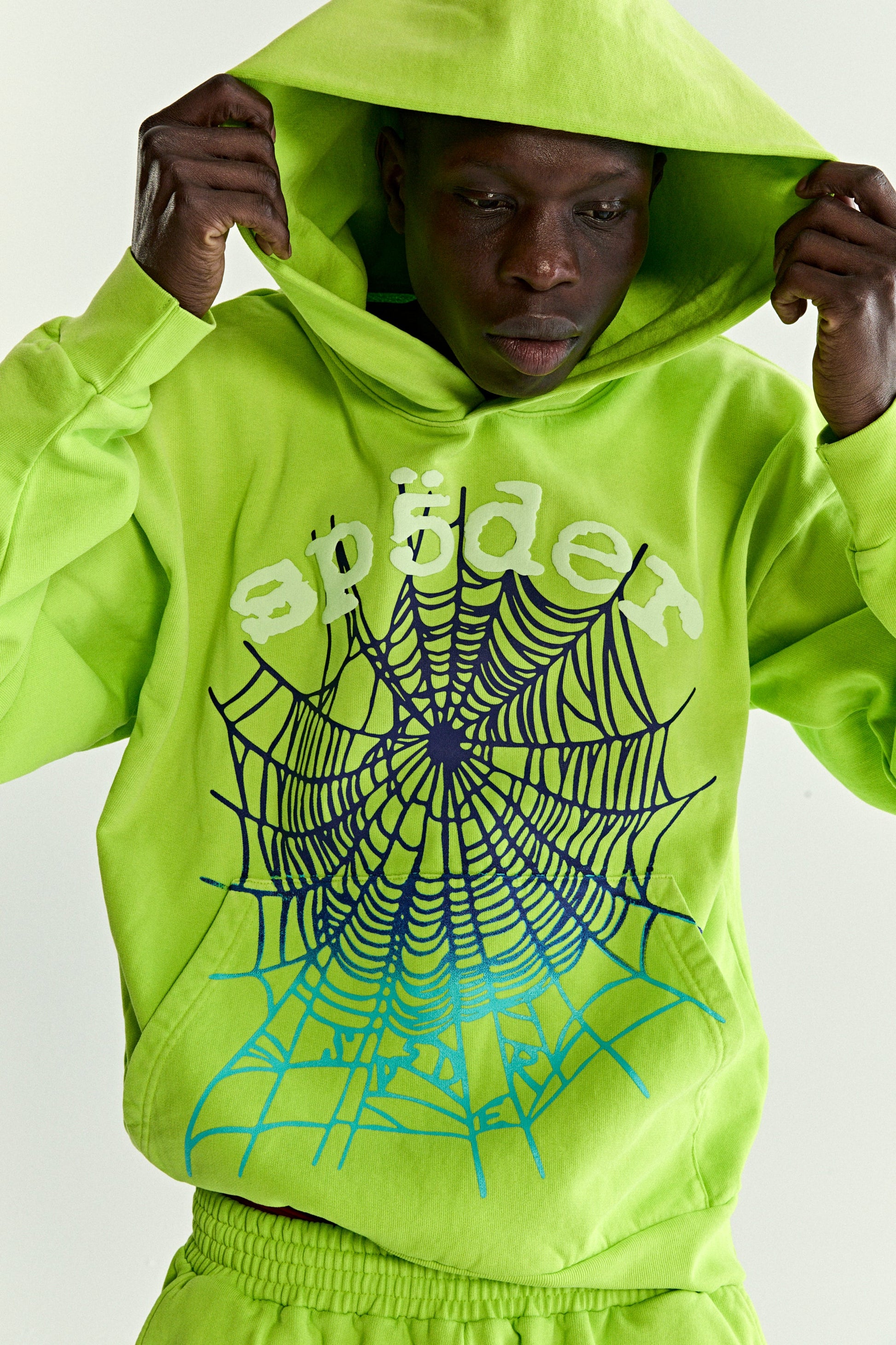 SP5DER OG Web V2 Gradient Hoodie - Acid Green - Detail View 15