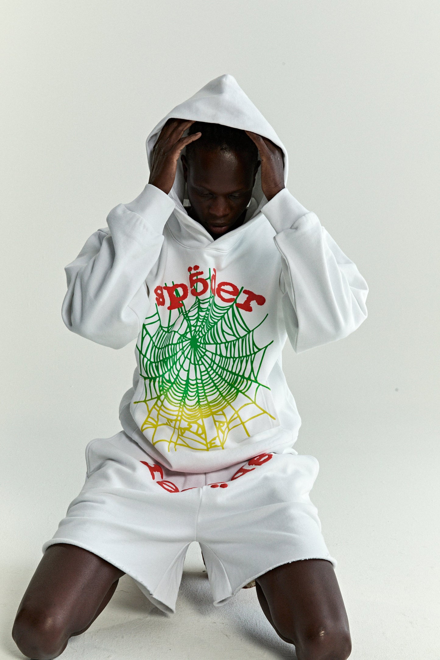 SP5DER OG Web V2 Gradient Hoodie – White - Detail View 15