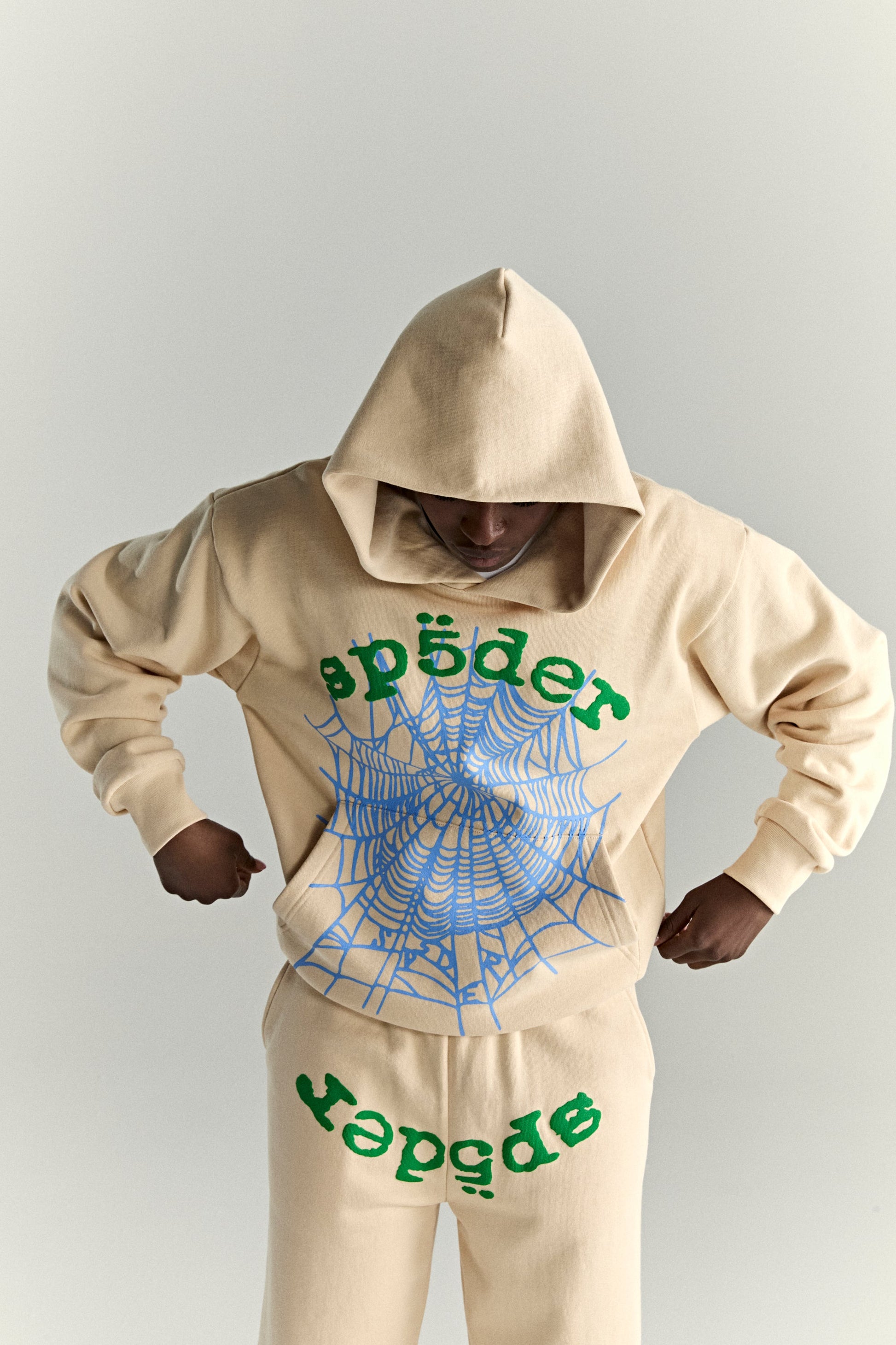 SP5DER OG Web V2 Hoodie - Cream - Detail View 16