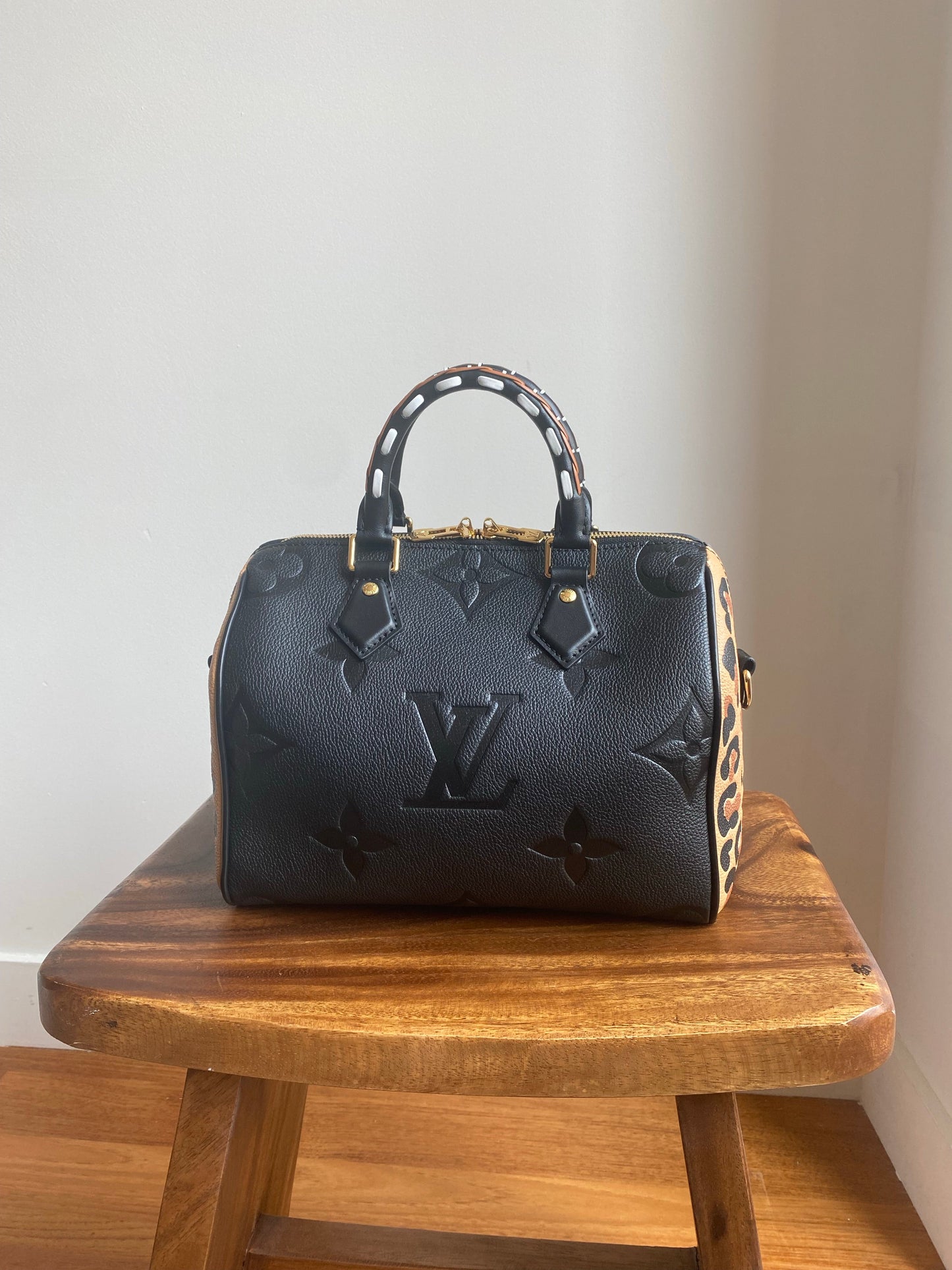Louis Vuitton Wild At Heart Speedy Bandouliere 25 Black Empreinte Leather M58524