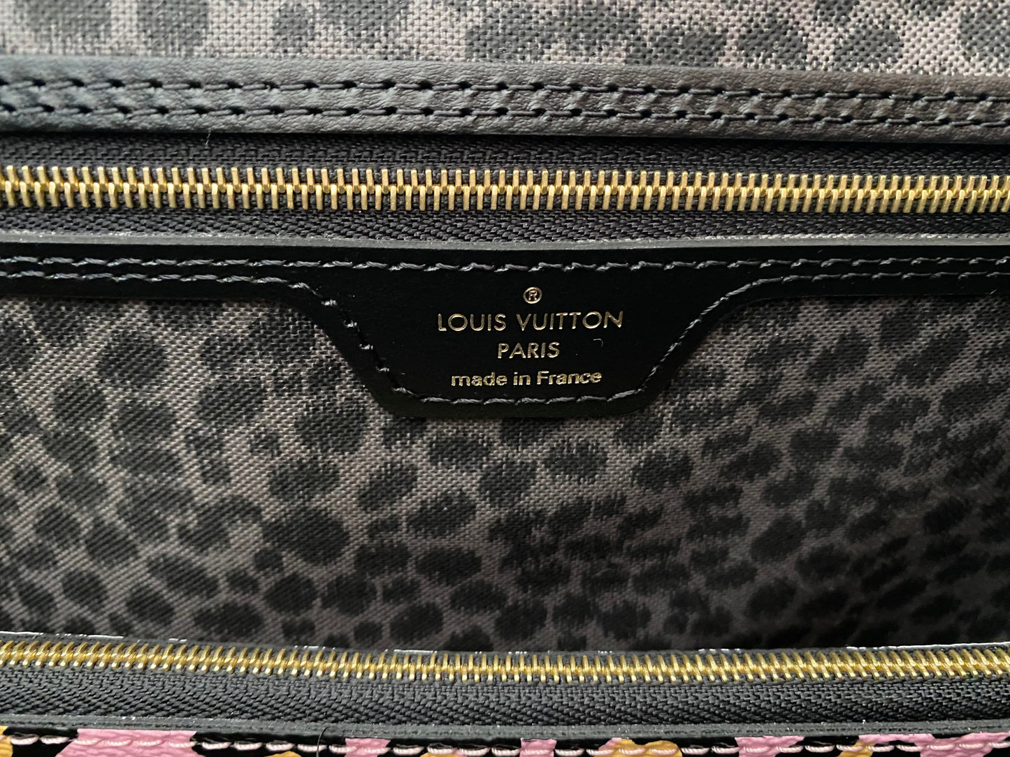 Louis Vuitton Neverfull MM Monogram Canvas Tote Bag M45818