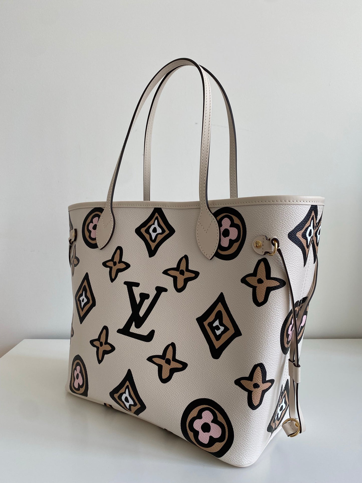 Louis Vuitton Neverfull MM Wild At Heart Monogram Canvas Tote M45819 Cream