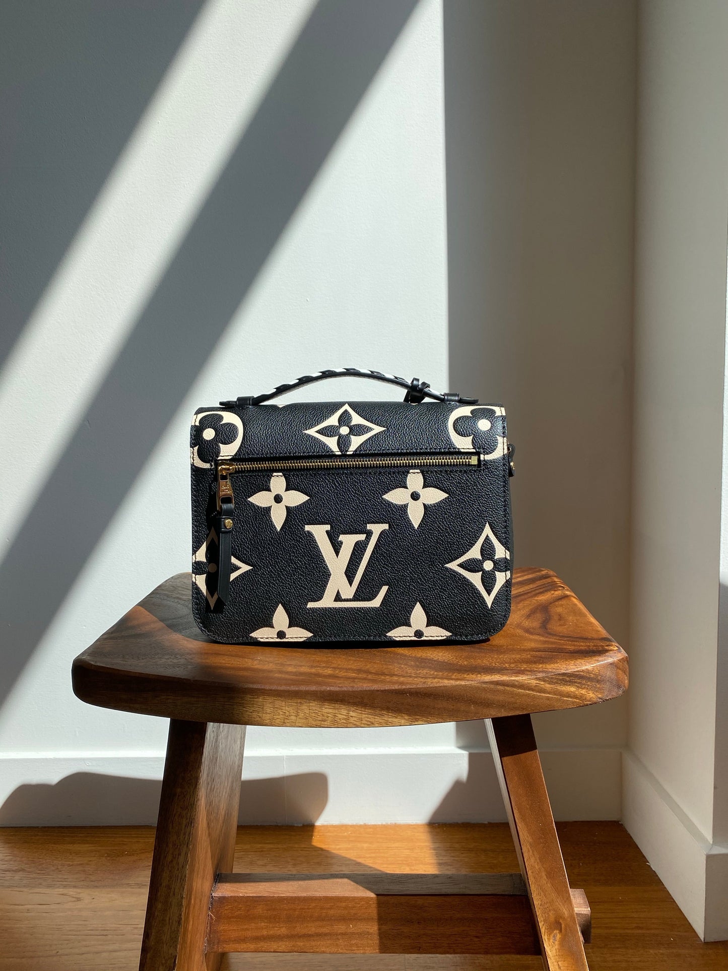 Louis Vuitton LV Crafty Pochette Metis Black Embossed Leather M45385