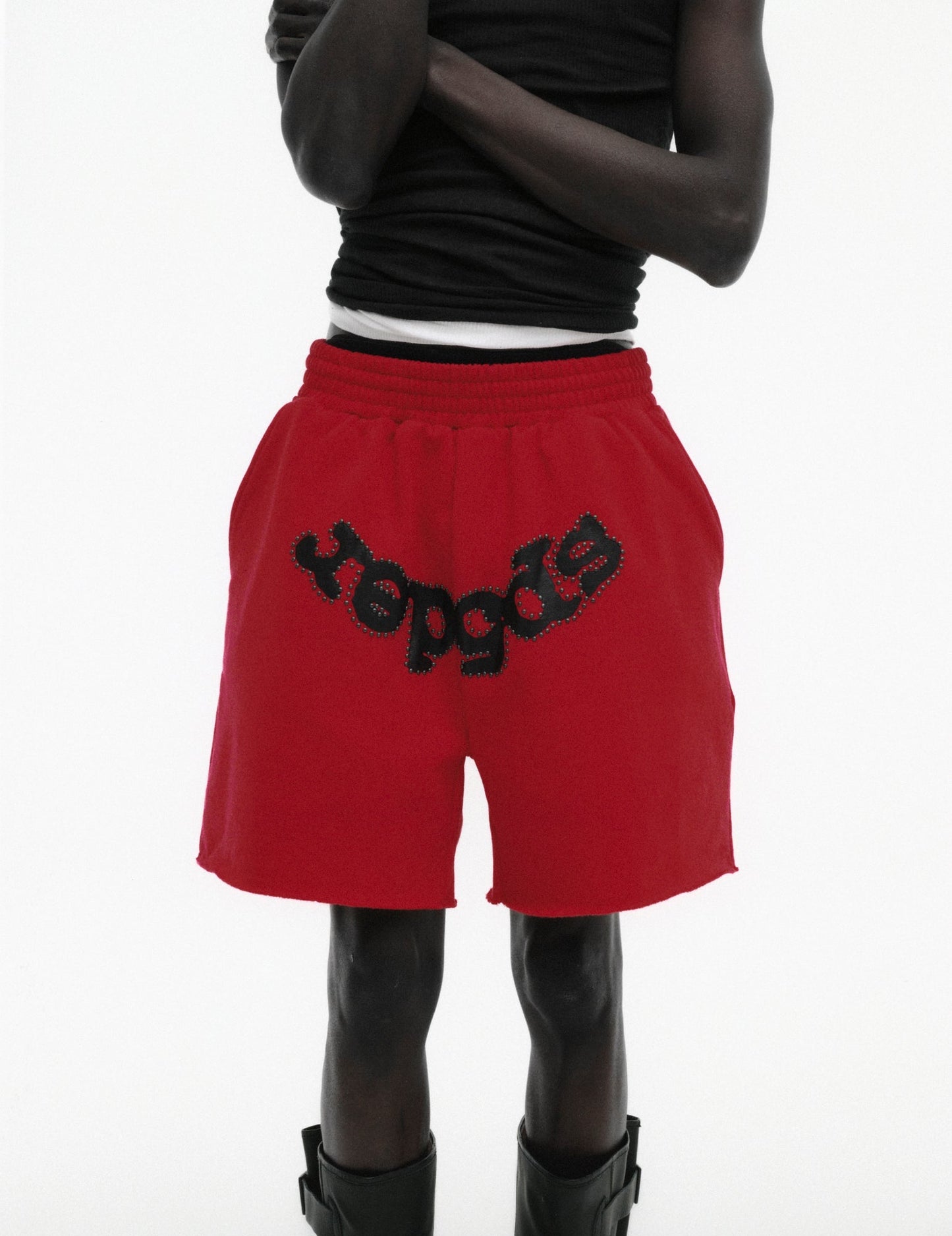 SP5DER OG Studded Sweatshort in Red