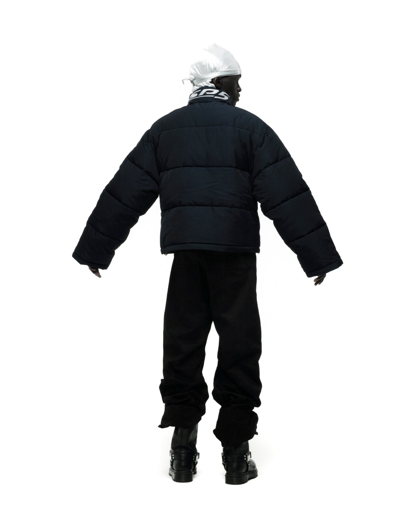 SP5DER Trackhawk Puffer Jacket in Black