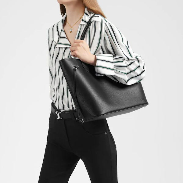The bag carried over the shoulder.