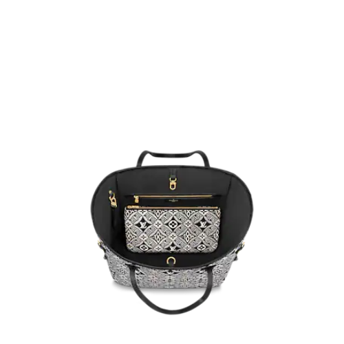 louis-vuitton-neverfull-mm-jacquard-pattern-close-up