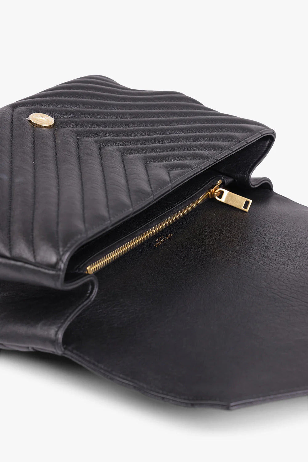 Saint Laurent College Large bag in Black - detail view of chain strap